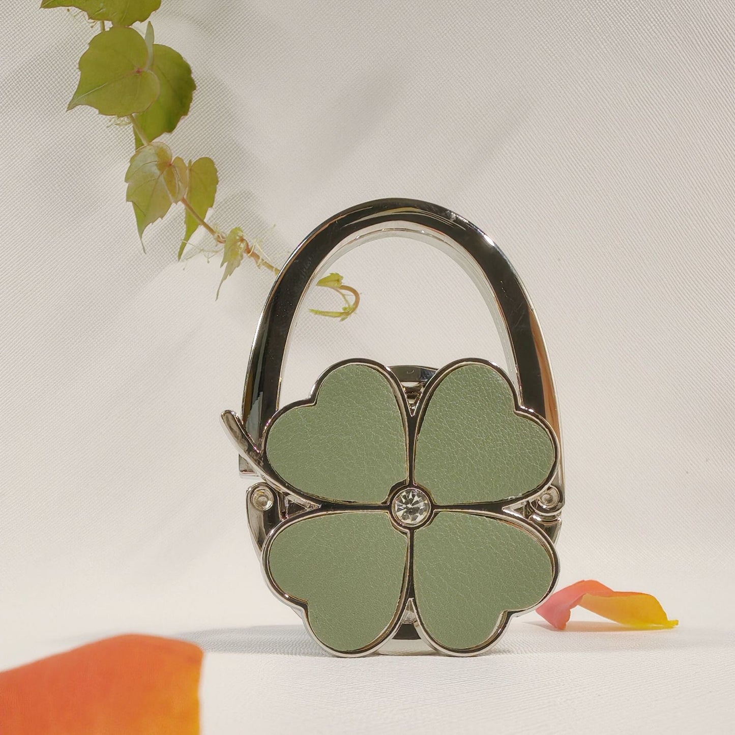 CloverGrip – Elegant Taske Krog med Firekløver Design