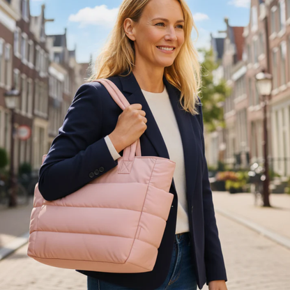 Mathilde Totebag | Din Nye Hverdagstaske – Designet til Livet i Bevægelse